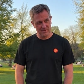 Despite T-shirt sort